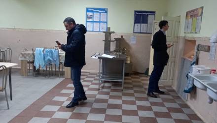 Противни в 20 школе г. Крымска заменят