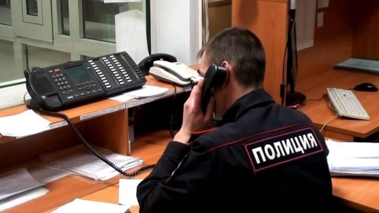 Полицейские Крымского района разъясняют порядок приема и регистрации заявлений и сообщений