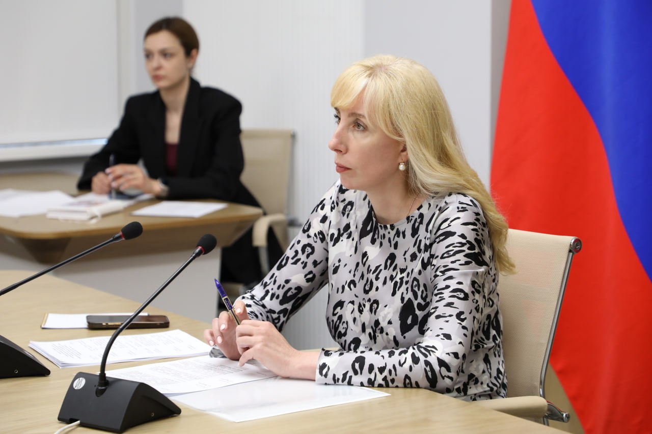 В Краснодаре провели первый оргкомитет по подготовке к конкурсу «Воспитатель года России»