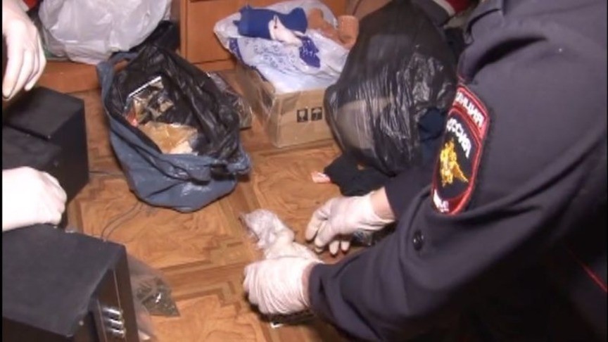 Сотрудники полиции окончили расследование уголовного дела по факту хранения и приобретения наркотических веществ