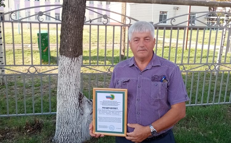 Медали «За выдающийся вклад в развитие Кубани» III степени удостоен глава Варениковского сельского поселения Виктор Дейко
