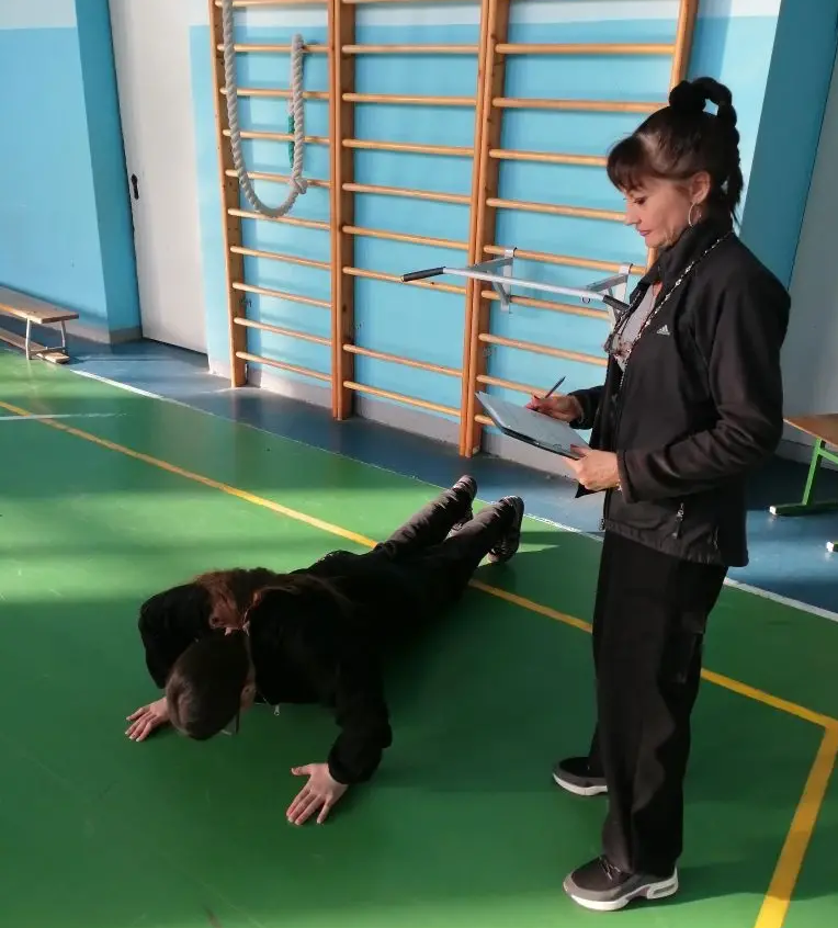 КОМПЛЕКС ГТО В ШКОЛЕ № 9