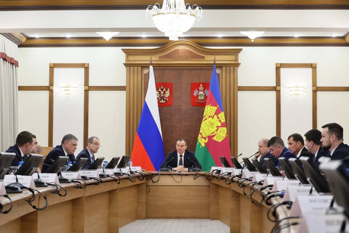 Вениамин Кондратьев обсудил с коллегами реализацию национальных проектов в крае.