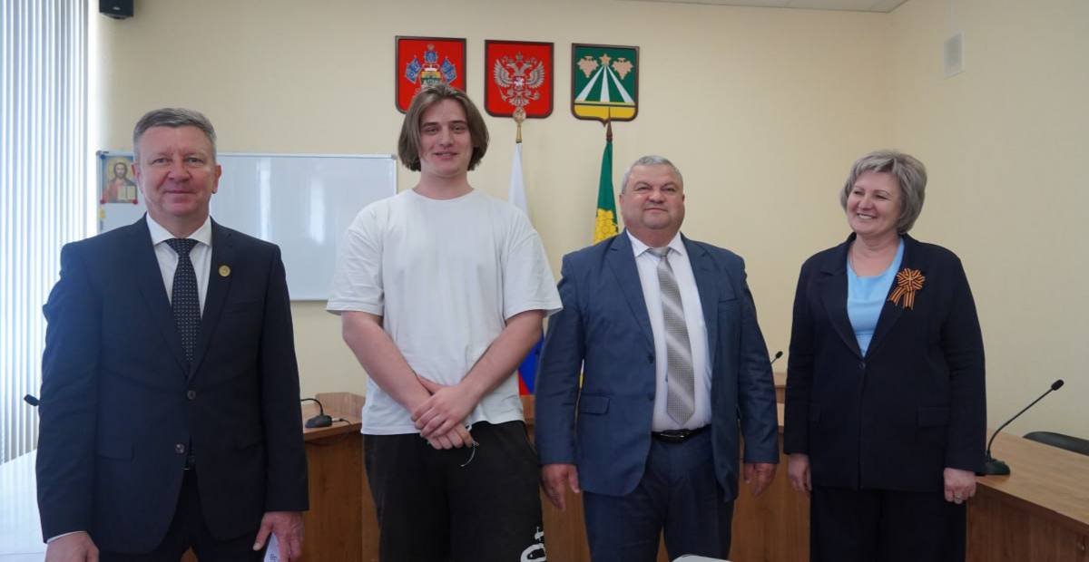 Семь семей из Крымского района получили собственное жилье. 