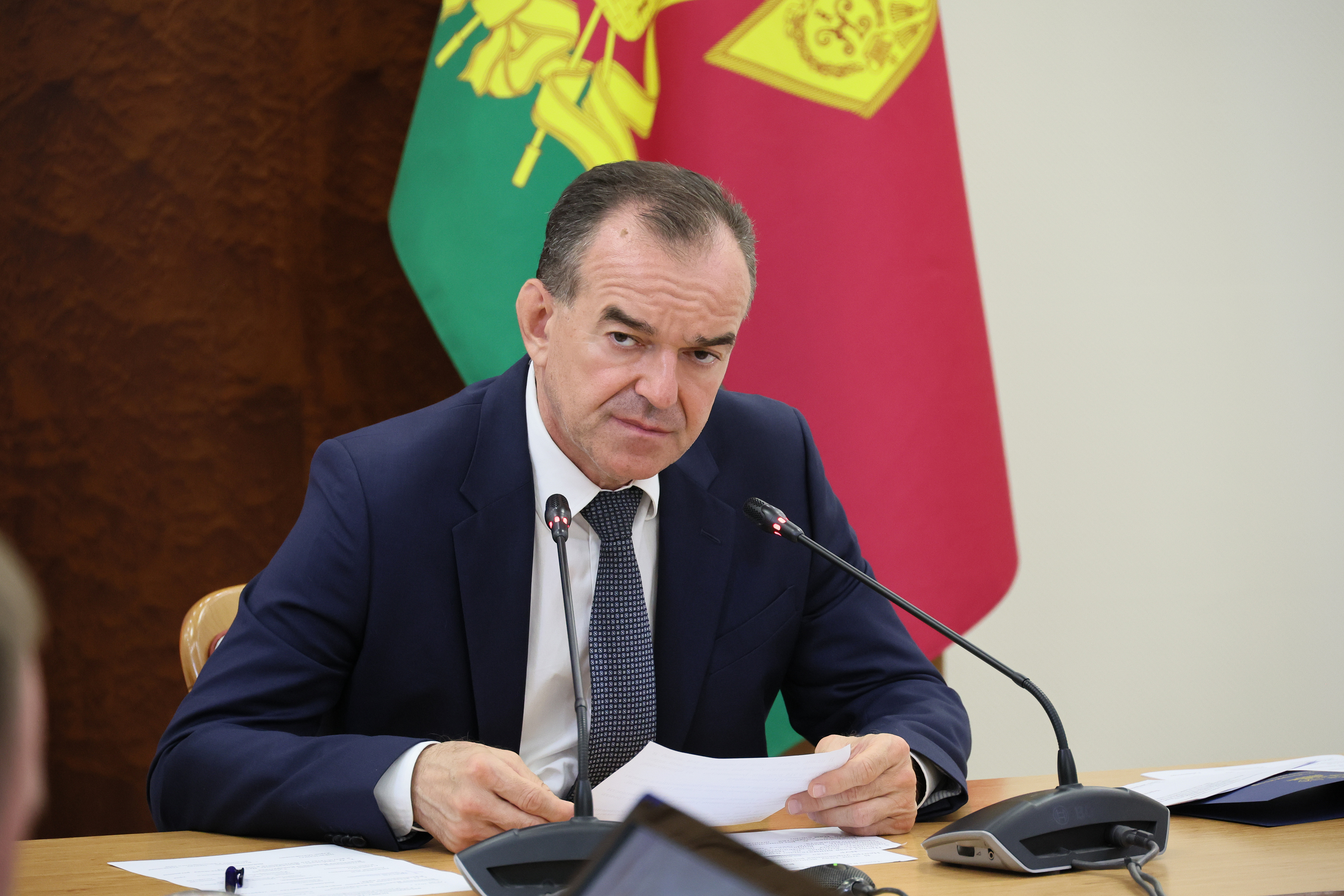 Вениамин Кондратьев: В 2025 году города и районы края получат 11,6 миллиарда рублей на ремонт и строительство дорог