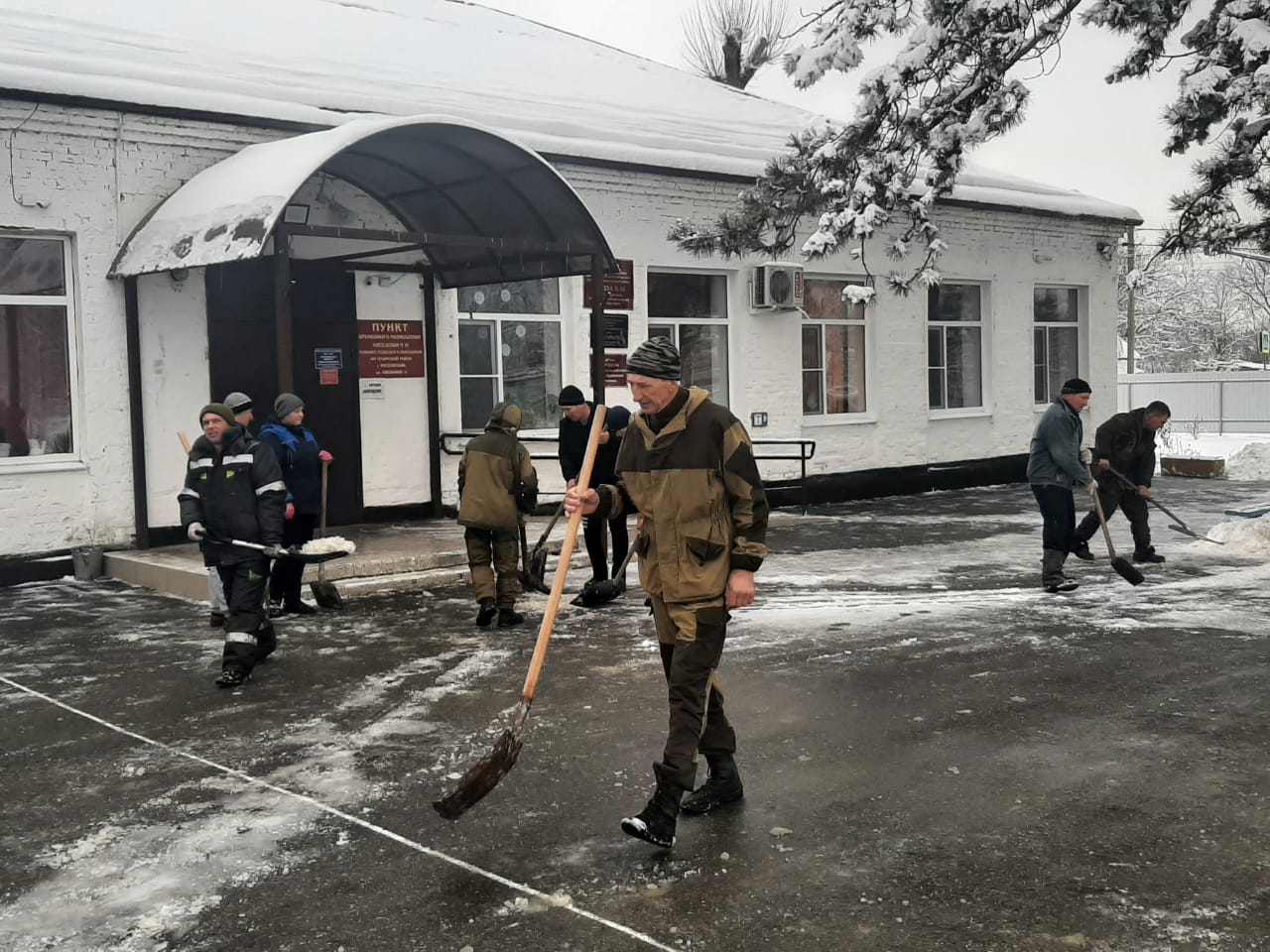 Казачьей школе оказана помощь