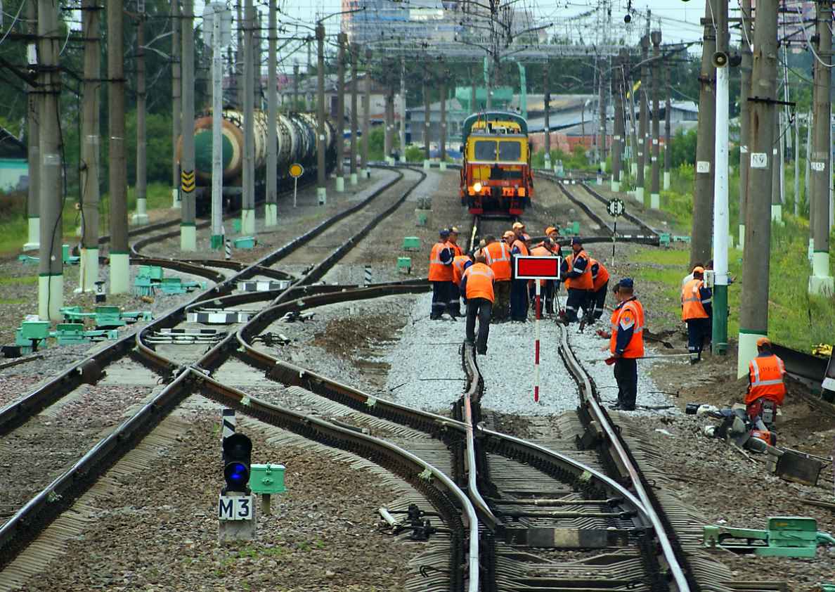 Плановые работы на железнодорожных путях