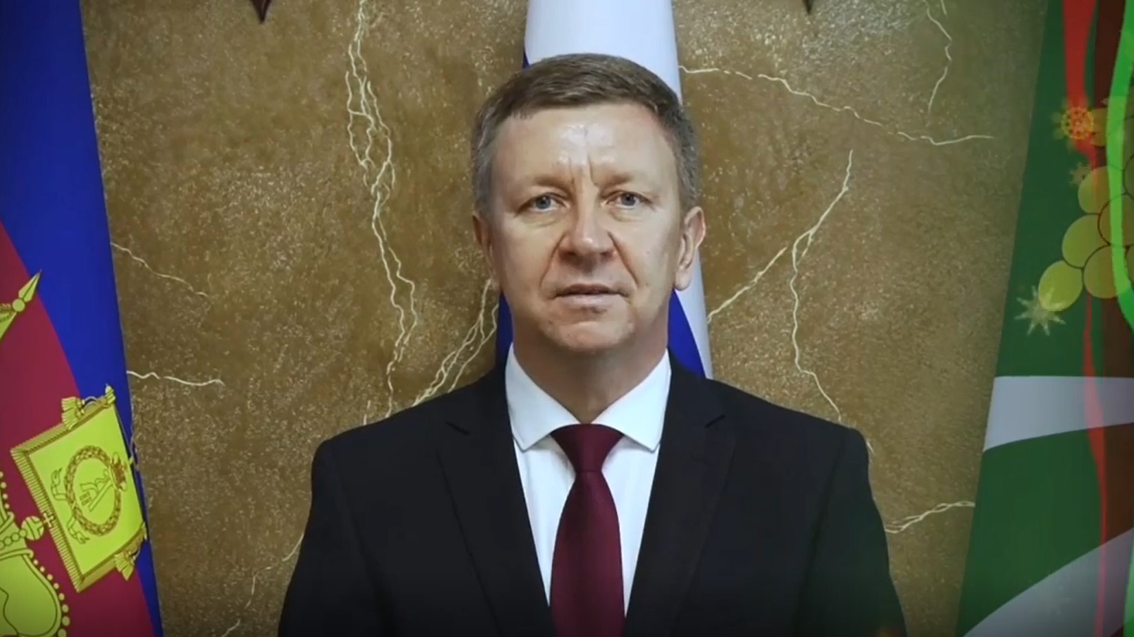 С наступающим Новым годом!