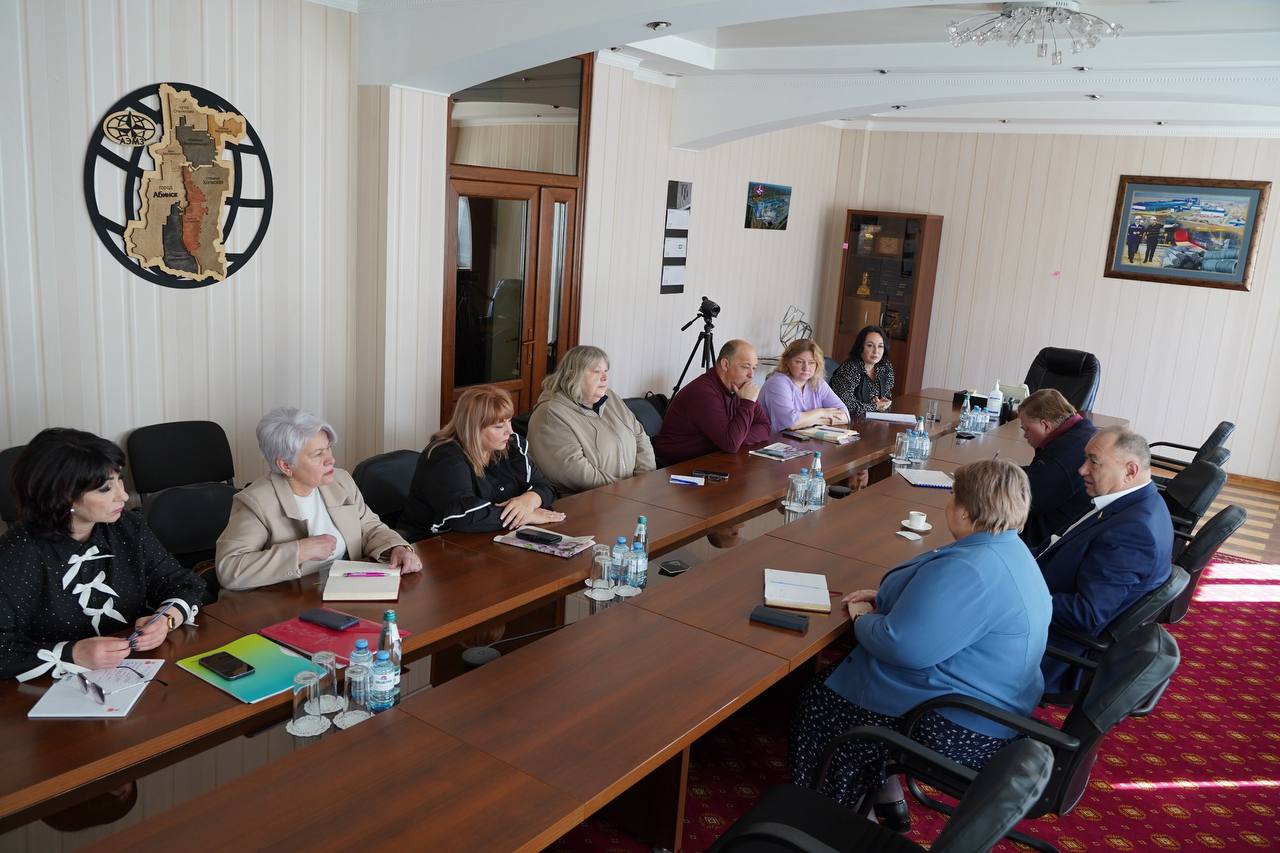 Депутат Госдумы Иван Демченко: В рамках региональной недели в честь Дня кубанской журналистики встретился с редакторами районных газет