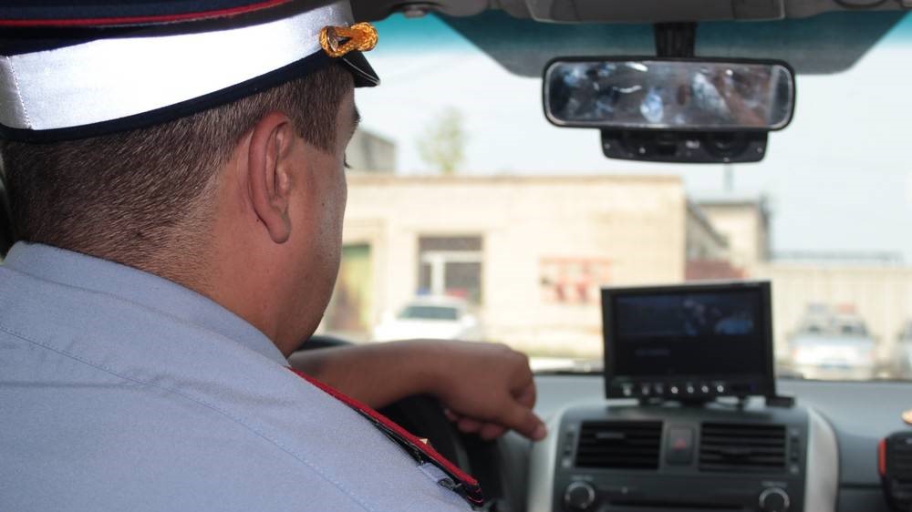 Во всех патрульных автомобилях в штатном режиме установлены видеорегистраторы, которые фиксируют действия сотрудников ГИБДД