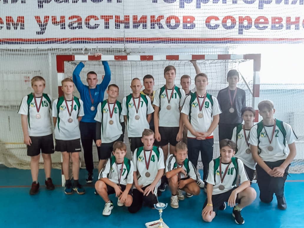 Бронза первенства