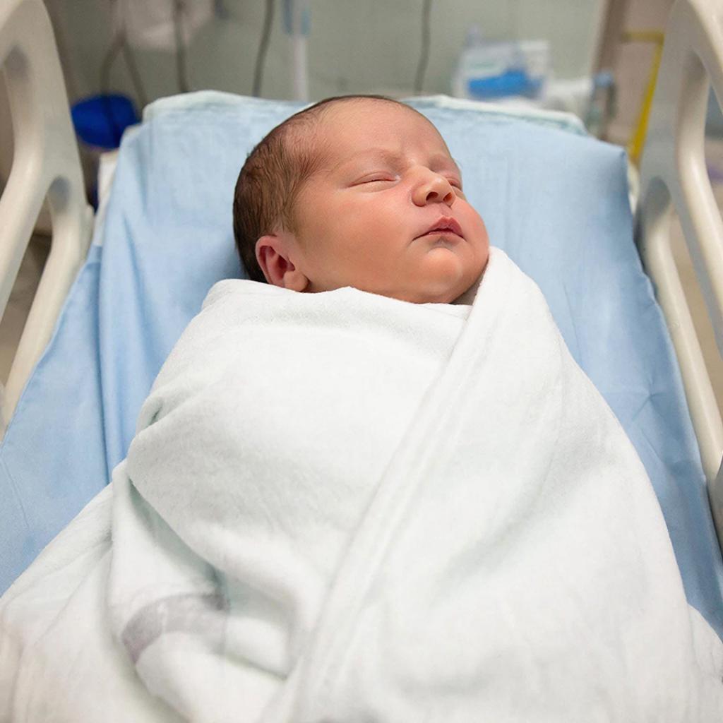 👩‍👦 В ноябре в акушерско-физиологическом отделении ГБУЗ «Крымская ЦРБ» МЗКК на свет появилось 46 малыша - 23 мальчика и 23 девочки. 