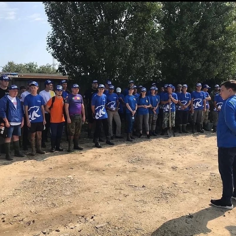 Помощь волонтеров