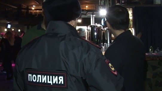 В Крымске в ходе ночных рейдов выявили три предприятия, нарушившие режим санитарно-эпидемиологических ограничений⠀