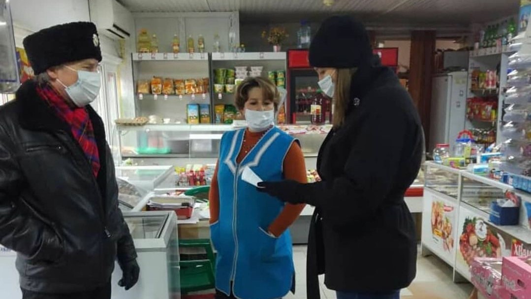 В Крымском районе проходят рейды по соблюдению масочного режима⠀