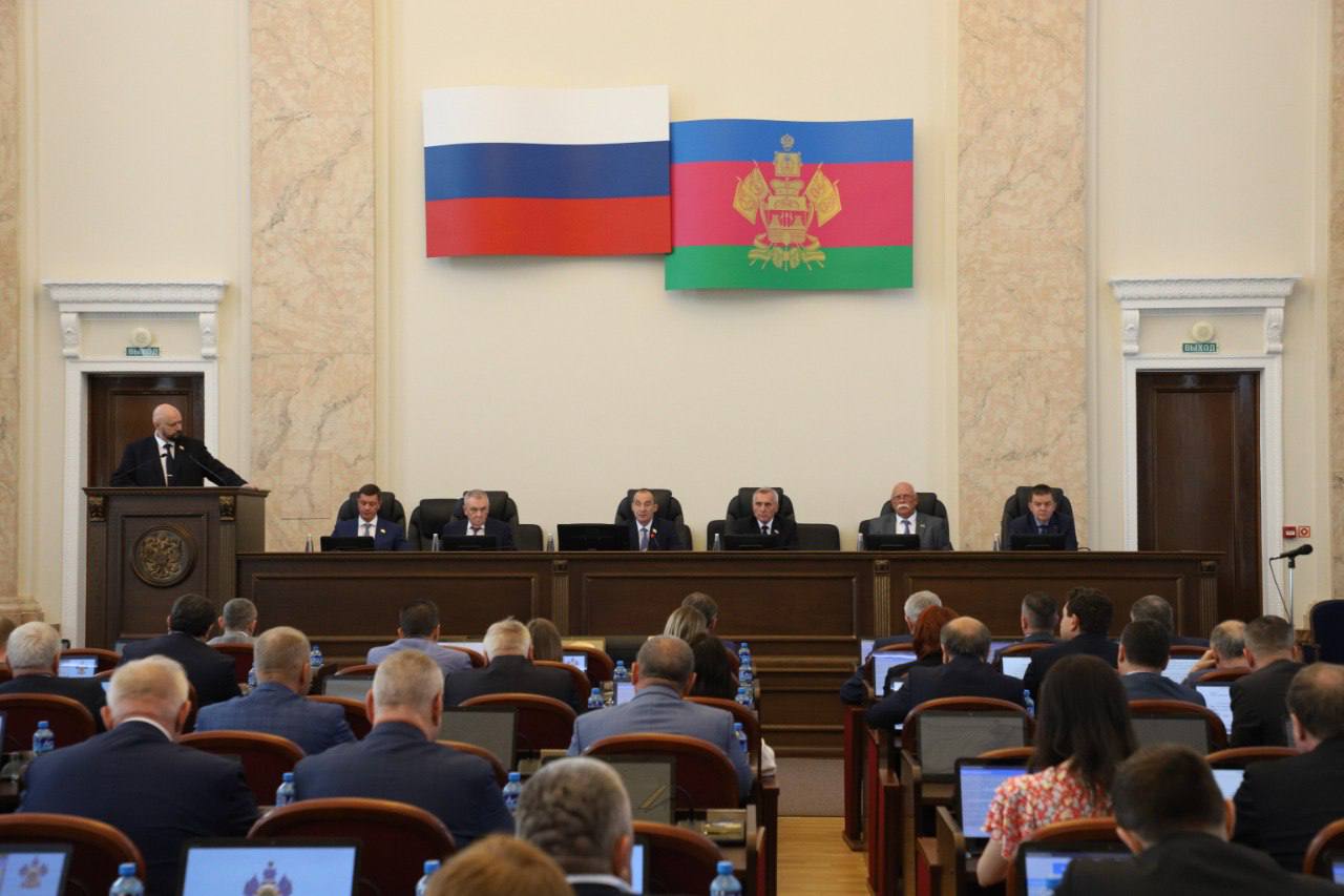 Депутат Госдумы Иван Демченко: На внеочередном пленарном заседании Законодательного собрания Краснодарского края назначены выборы губернатора. 