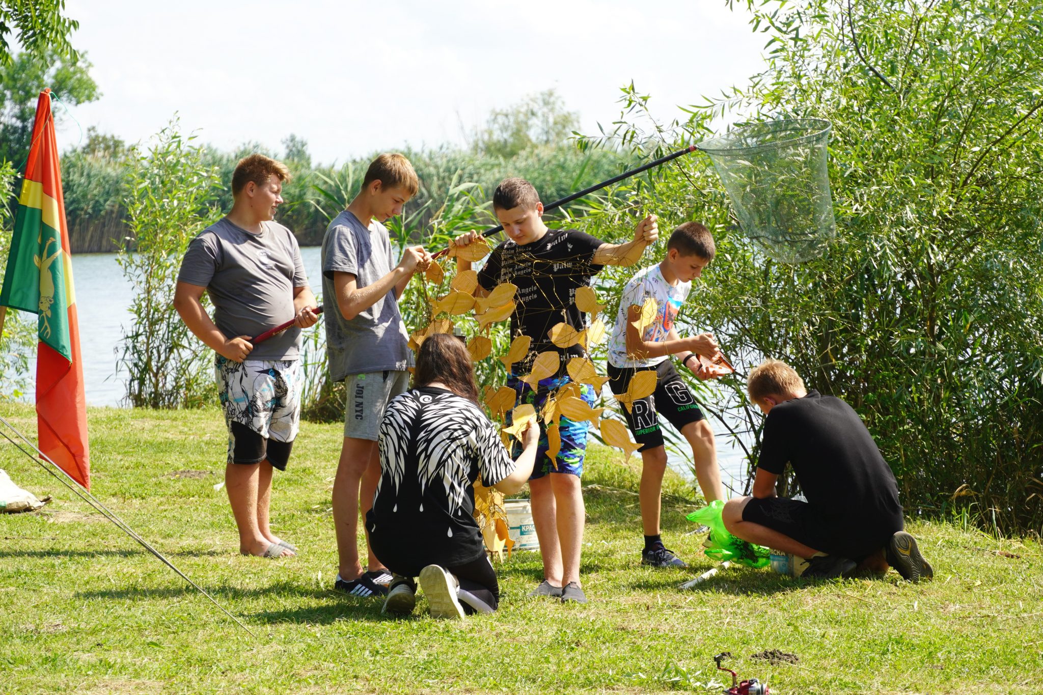 Команда лови. Турслеты организация. Активности для детей на фестивале. Фестиваль быстрее ветра. Рыбалка в Агрономе Краснодар.